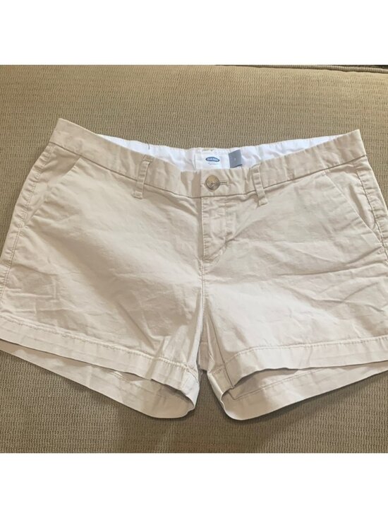 Pants - Old Navy Cream Chino Shorts